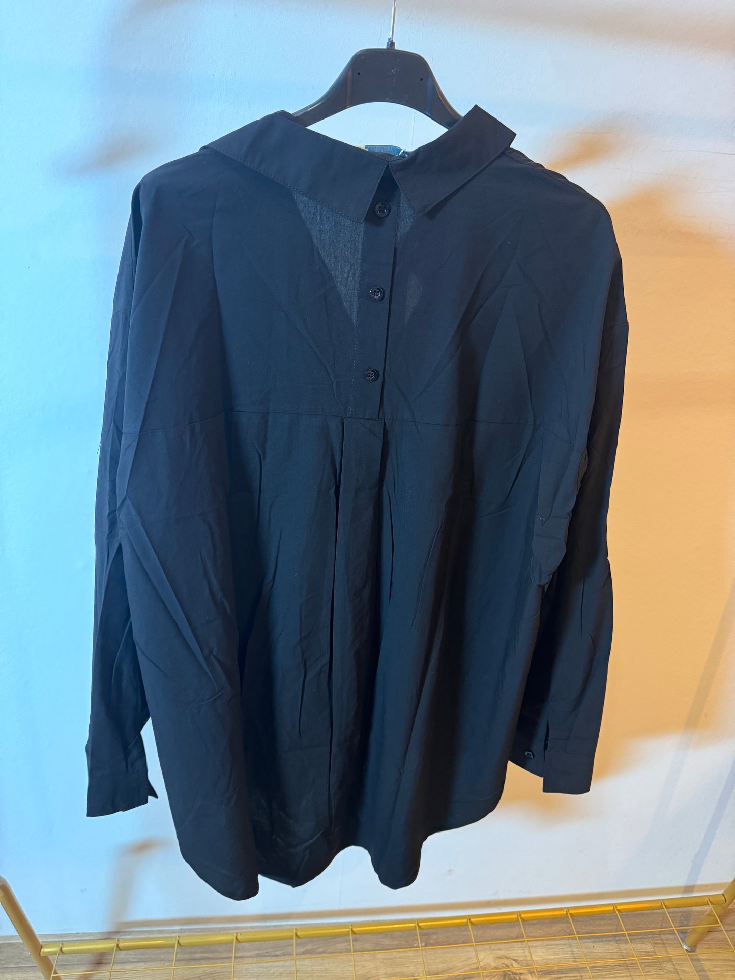 Zwarte blouse met gg logo borstzak