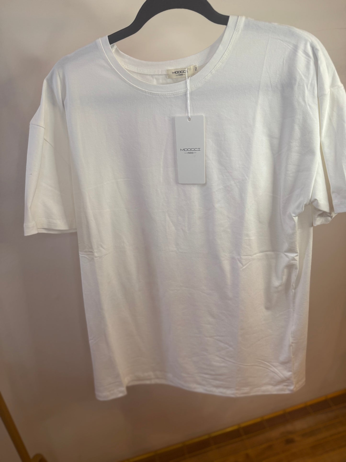 Kissed back shirt one size