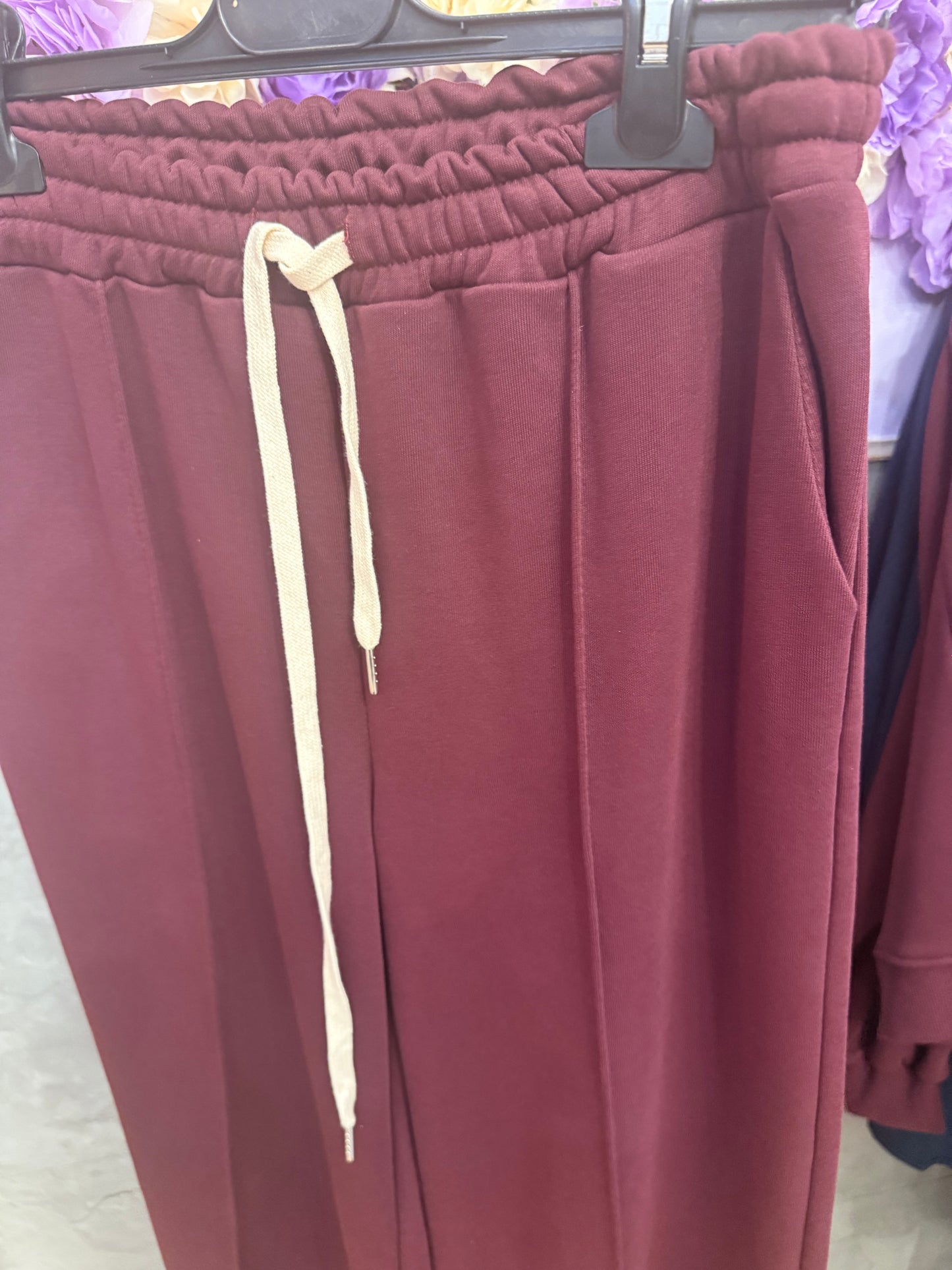 Bordeaux rood joggingpak
